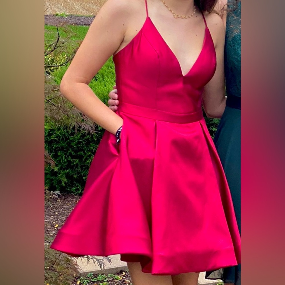 JVN Red Homecoming Dress size 4
